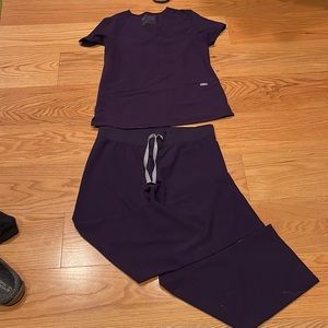 Figs medium pants and small top. Nearly new.